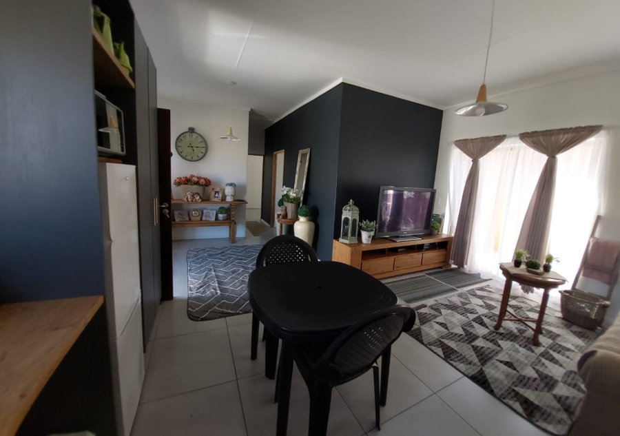 To Let 2 Bedroom Property for Rent in Mooikloof Country Estate Western Cape